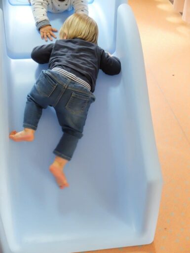 enfant de moins de trois ans